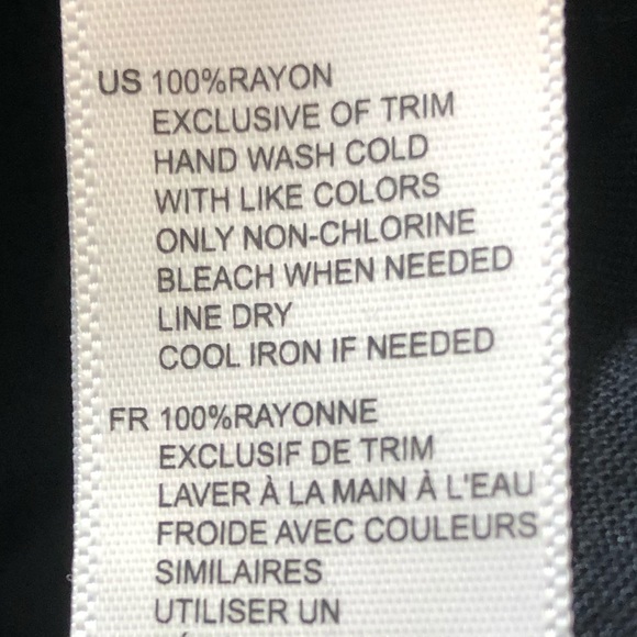 Forever 21 embroidered trim skirt size medium - Picture 7 of 7